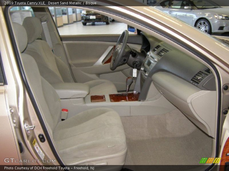 Desert Sand Metallic / Bisque 2009 Toyota Camry XLE