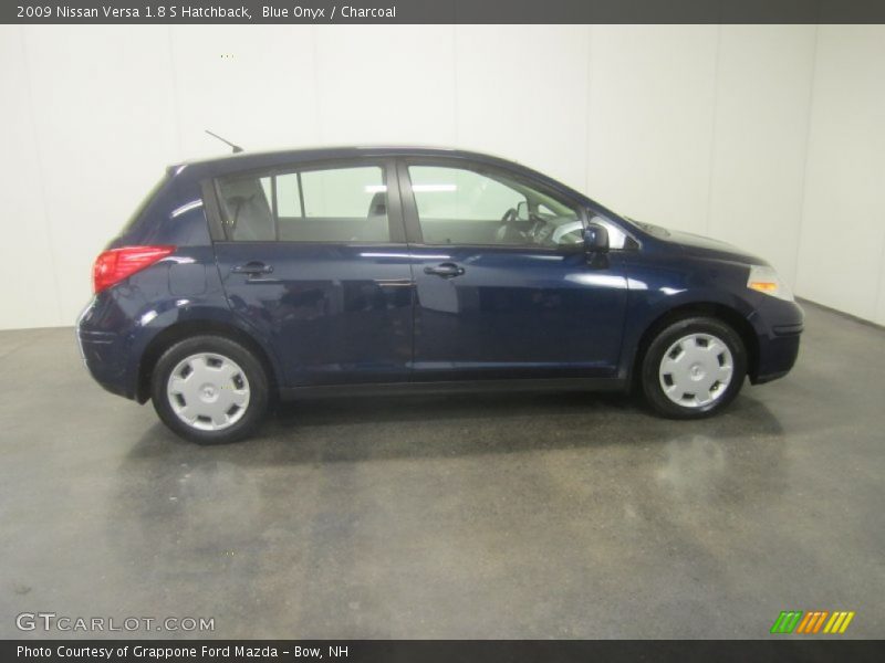 Blue Onyx / Charcoal 2009 Nissan Versa 1.8 S Hatchback