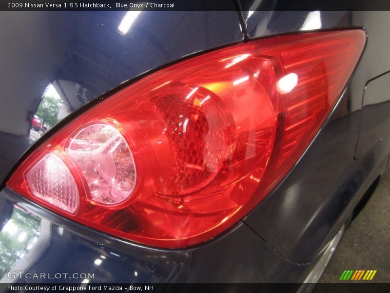 Blue Onyx / Charcoal 2009 Nissan Versa 1.8 S Hatchback