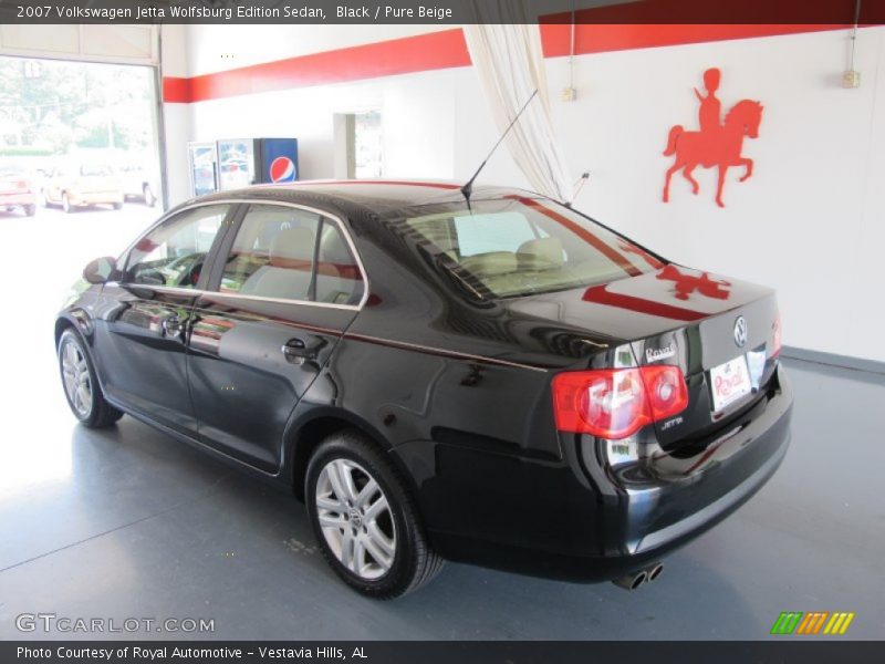 Black / Pure Beige 2007 Volkswagen Jetta Wolfsburg Edition Sedan