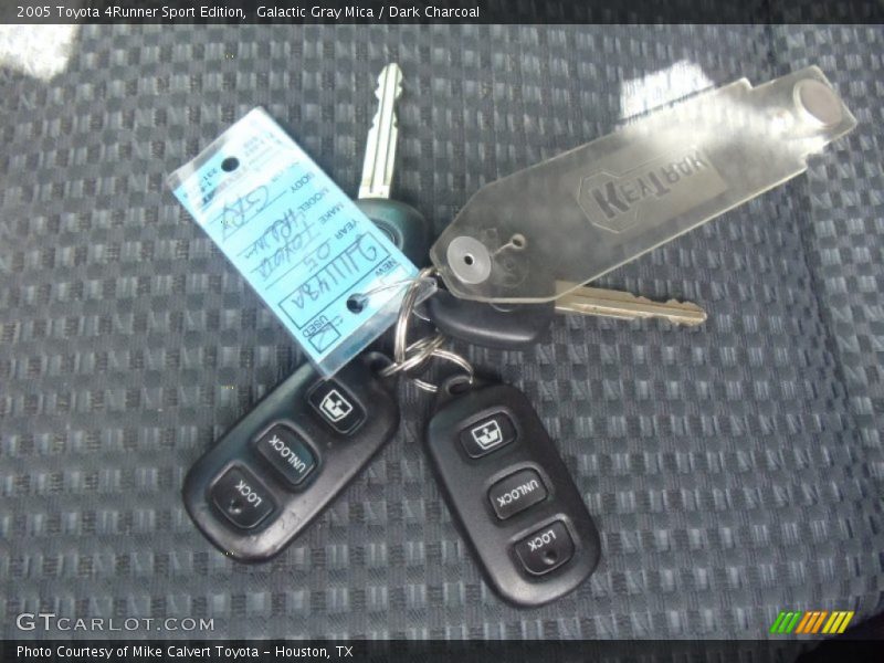 Galactic Gray Mica / Dark Charcoal 2005 Toyota 4Runner Sport Edition