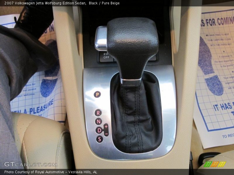Black / Pure Beige 2007 Volkswagen Jetta Wolfsburg Edition Sedan
