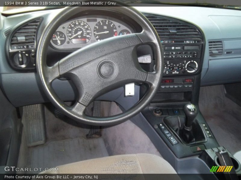 Dashboard of 1994 3 Series 318i Sedan