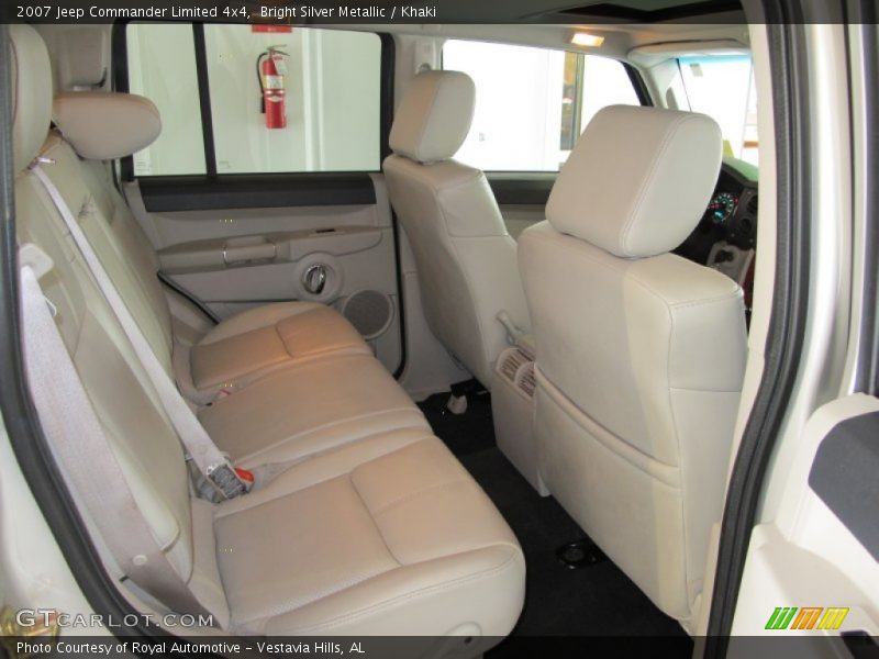 Bright Silver Metallic / Khaki 2007 Jeep Commander Limited 4x4