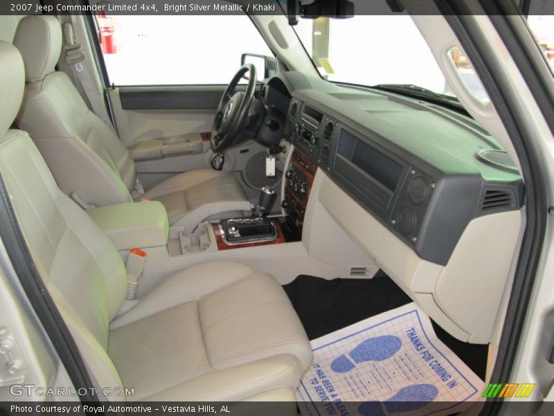 Bright Silver Metallic / Khaki 2007 Jeep Commander Limited 4x4