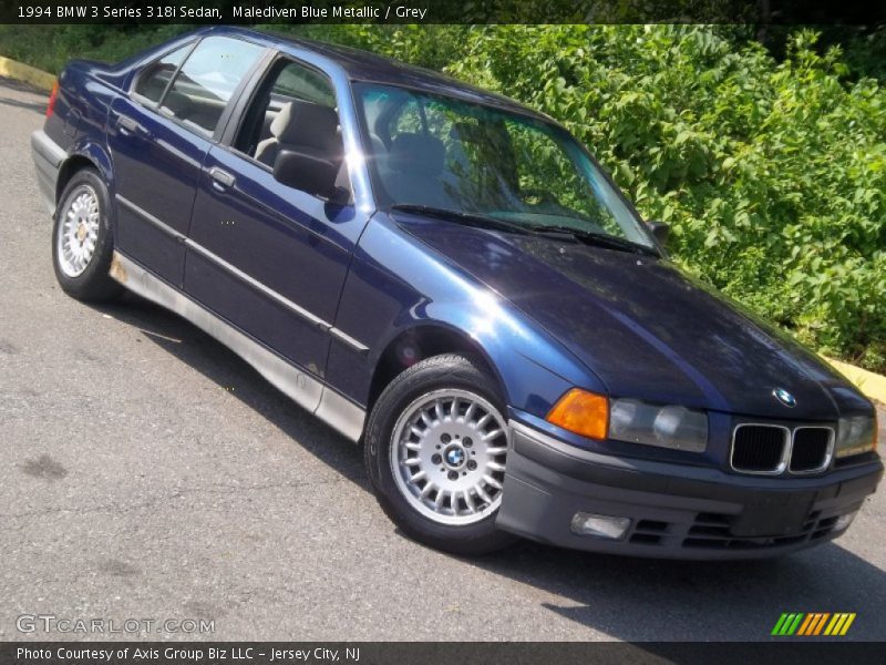 Malediven Blue Metallic / Grey 1994 BMW 3 Series 318i Sedan