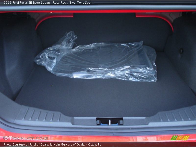 Race Red / Two-Tone Sport 2012 Ford Focus SE Sport Sedan