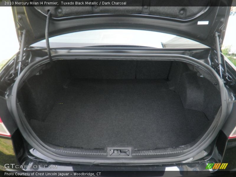 Tuxedo Black Metallic / Dark Charcoal 2010 Mercury Milan I4 Premier