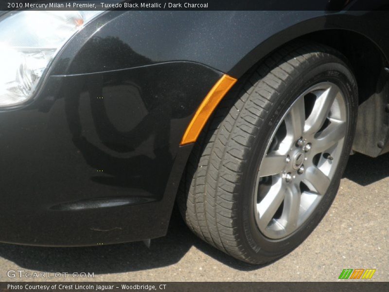 Tuxedo Black Metallic / Dark Charcoal 2010 Mercury Milan I4 Premier