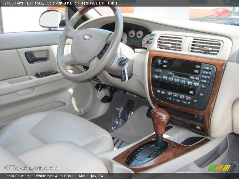  2005 Taurus SEL Medium/Dark Pebble Interior