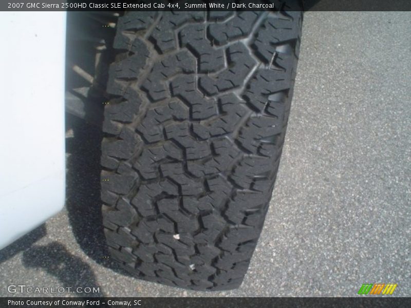 Summit White / Dark Charcoal 2007 GMC Sierra 2500HD Classic SLE Extended Cab 4x4
