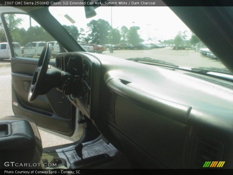 Summit White / Dark Charcoal 2007 GMC Sierra 2500HD Classic SLE Extended Cab 4x4