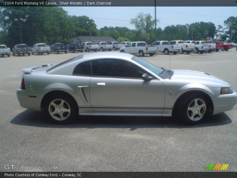 Silver Metallic / Dark Charcoal 2004 Ford Mustang V6 Coupe