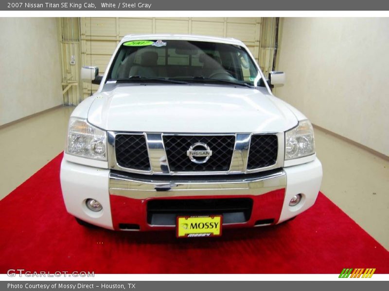 White / Steel Gray 2007 Nissan Titan SE King Cab