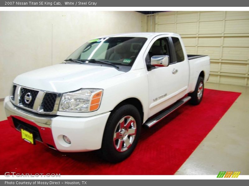 White / Steel Gray 2007 Nissan Titan SE King Cab