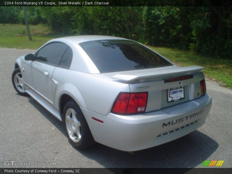 Silver Metallic / Dark Charcoal 2004 Ford Mustang V6 Coupe