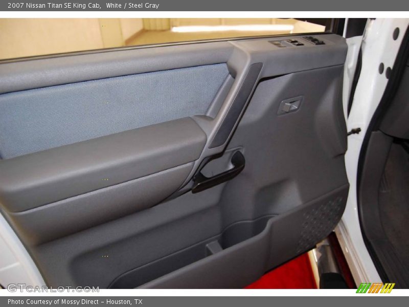 White / Steel Gray 2007 Nissan Titan SE King Cab