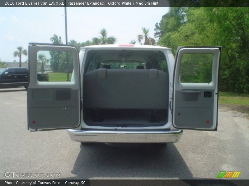 Oxford White / Medium Flint 2010 Ford E Series Van E350 XLT Passenger Extended