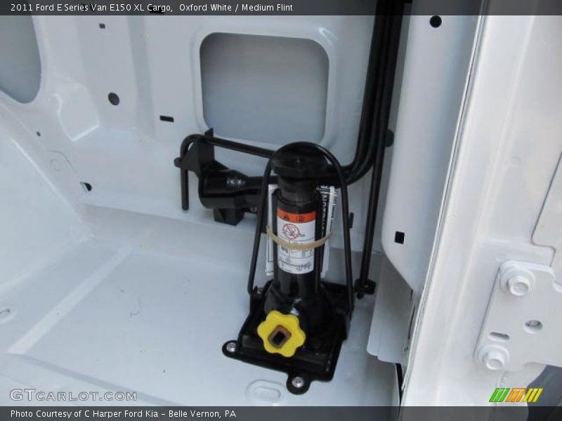 Oxford White / Medium Flint 2011 Ford E Series Van E150 XL Cargo