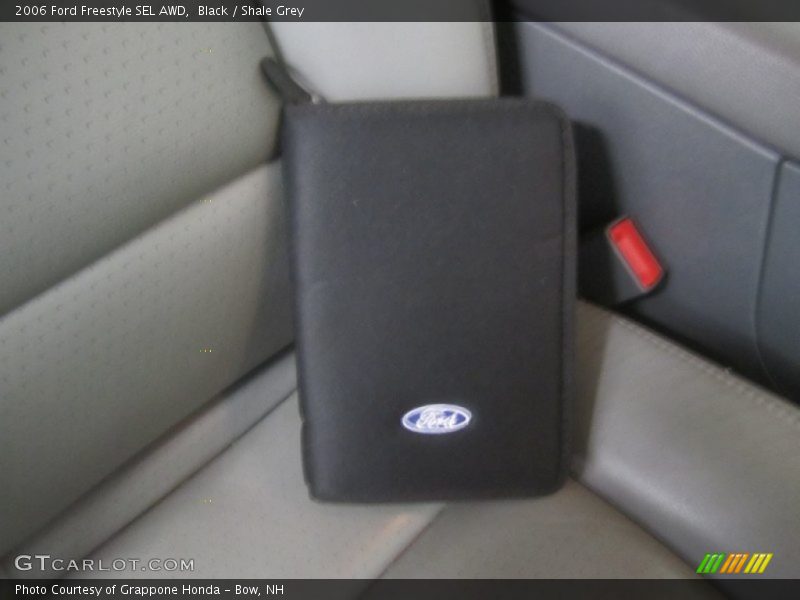 Black / Shale Grey 2006 Ford Freestyle SEL AWD