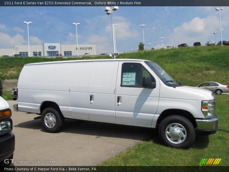  2011 E Series Van E250 Extended Commercial Oxford White
