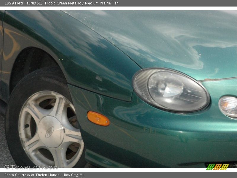 Tropic Green Metallic / Medium Prairie Tan 1999 Ford Taurus SE