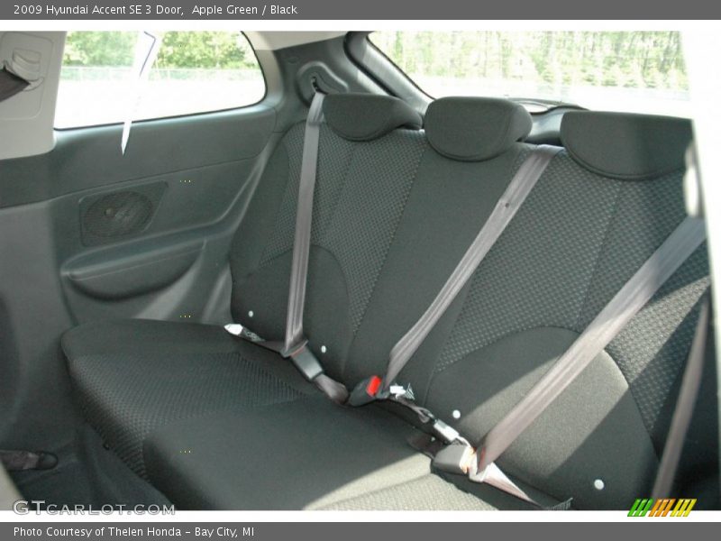  2009 Accent SE 3 Door Black Interior