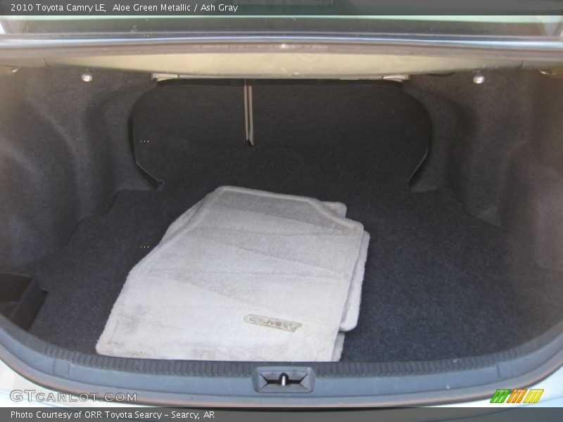 Aloe Green Metallic / Ash Gray 2010 Toyota Camry LE