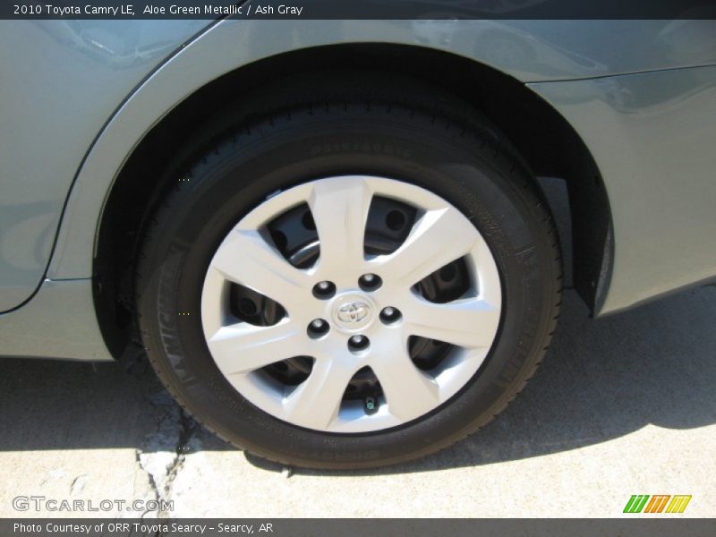 Aloe Green Metallic / Ash Gray 2010 Toyota Camry LE