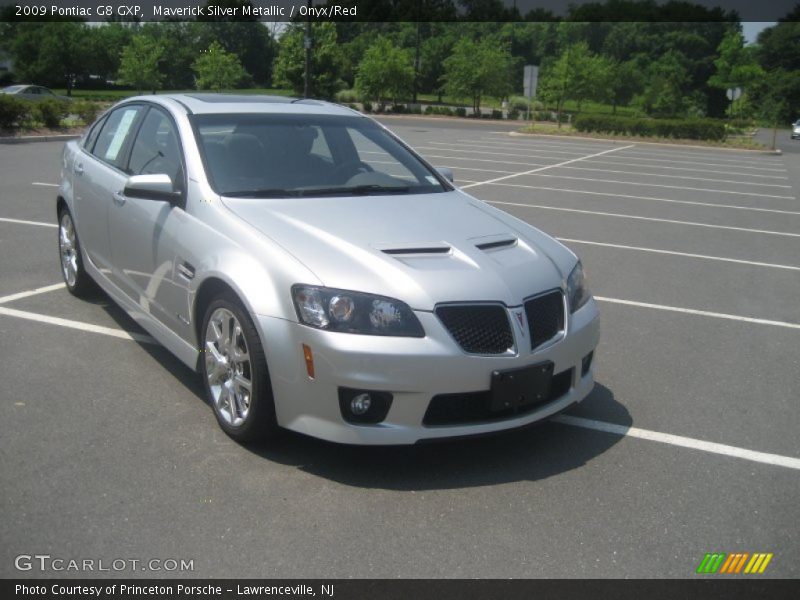 Front 3/4 View of 2009 G8 GXP