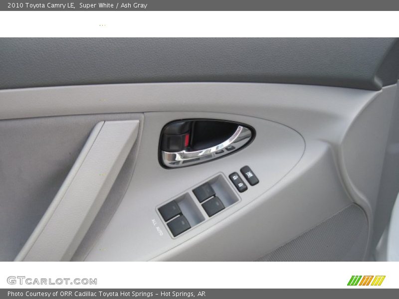 Super White / Ash Gray 2010 Toyota Camry LE