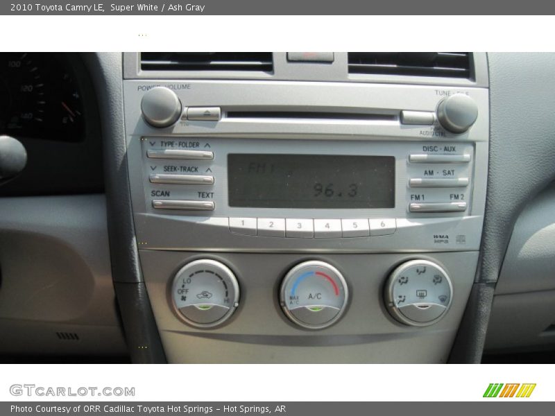 Super White / Ash Gray 2010 Toyota Camry LE