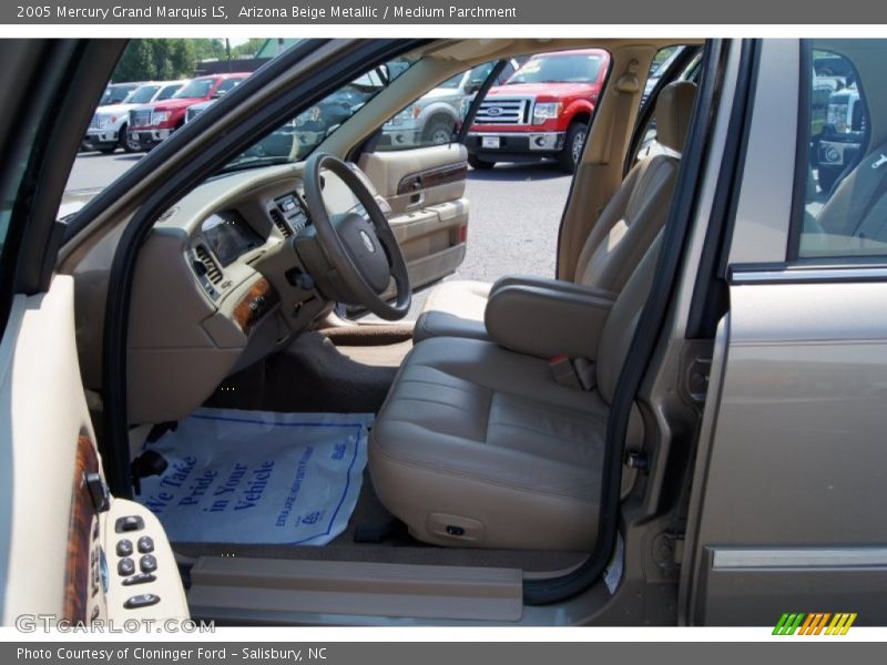 Arizona Beige Metallic / Medium Parchment 2005 Mercury Grand Marquis LS