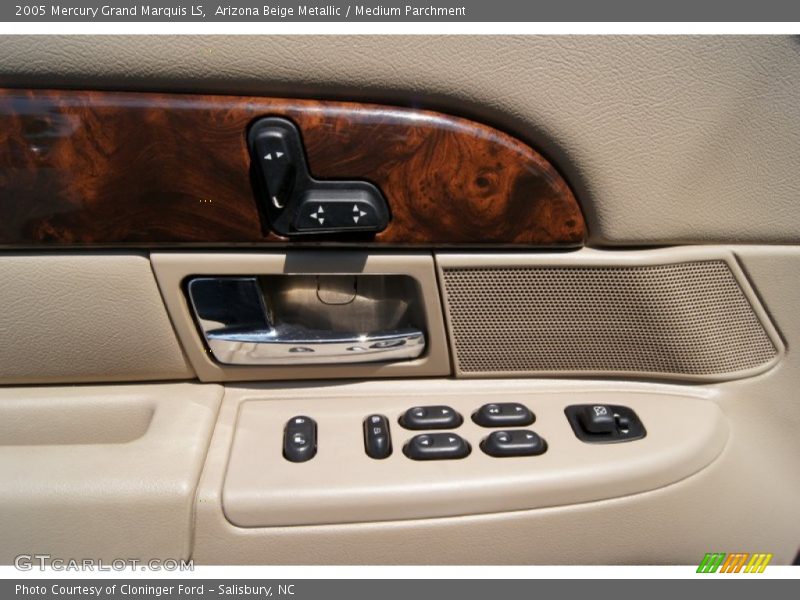 Arizona Beige Metallic / Medium Parchment 2005 Mercury Grand Marquis LS
