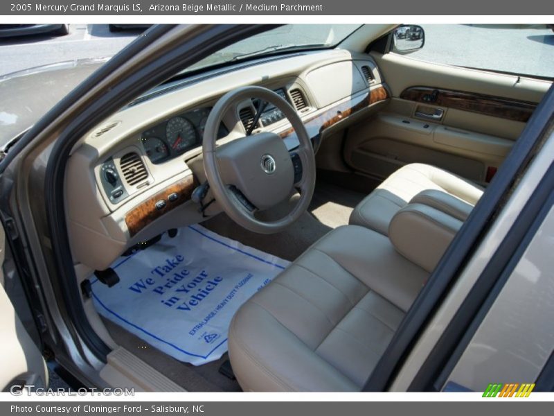 Arizona Beige Metallic / Medium Parchment 2005 Mercury Grand Marquis LS