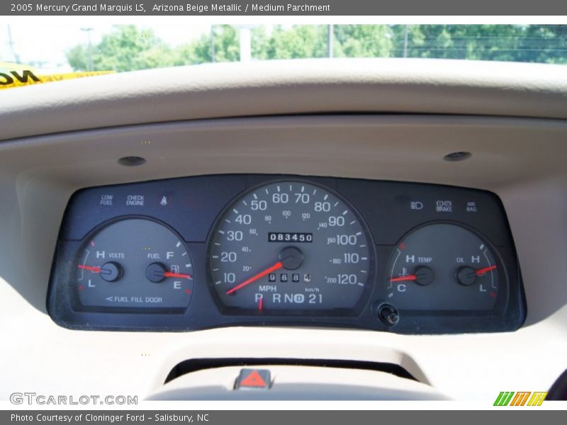 Arizona Beige Metallic / Medium Parchment 2005 Mercury Grand Marquis LS