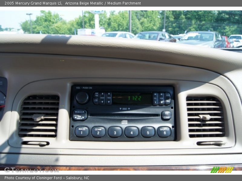 Arizona Beige Metallic / Medium Parchment 2005 Mercury Grand Marquis LS
