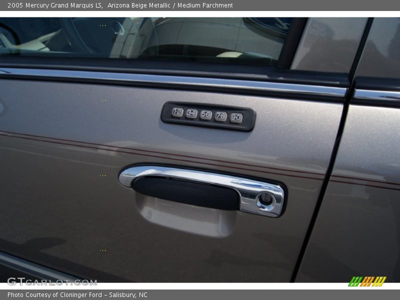 Arizona Beige Metallic / Medium Parchment 2005 Mercury Grand Marquis LS