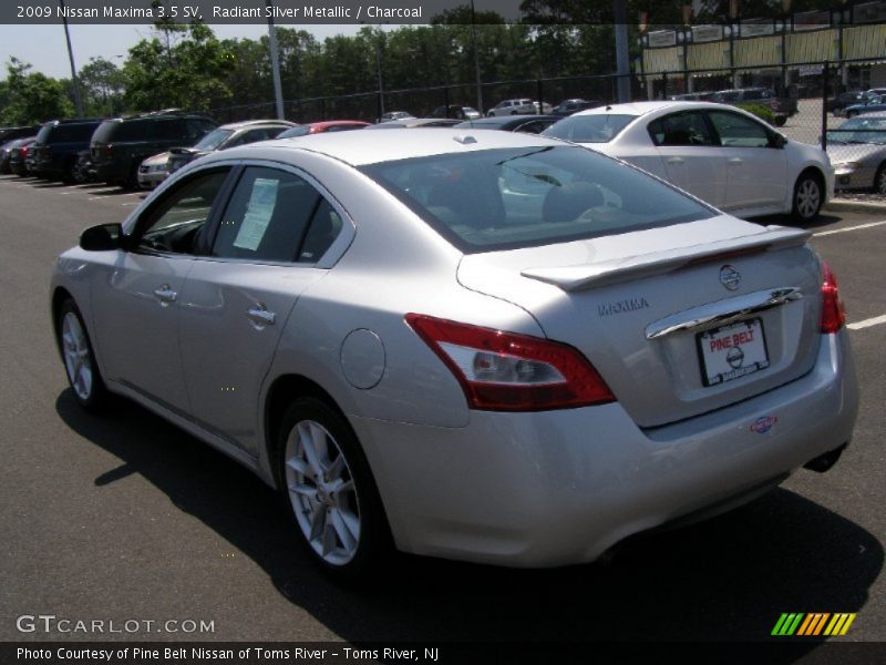 Radiant Silver Metallic / Charcoal 2009 Nissan Maxima 3.5 SV
