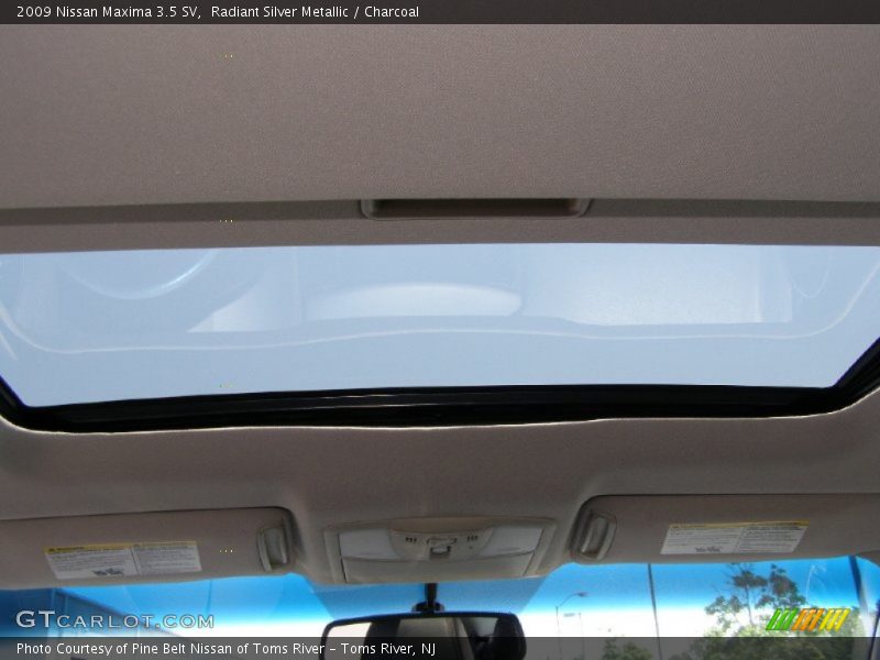 Radiant Silver Metallic / Charcoal 2009 Nissan Maxima 3.5 SV