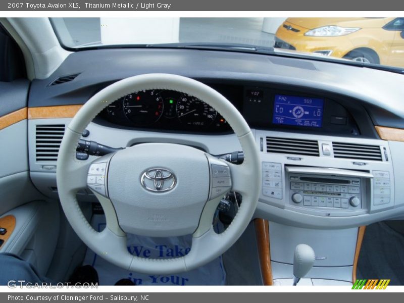 Titanium Metallic / Light Gray 2007 Toyota Avalon XLS