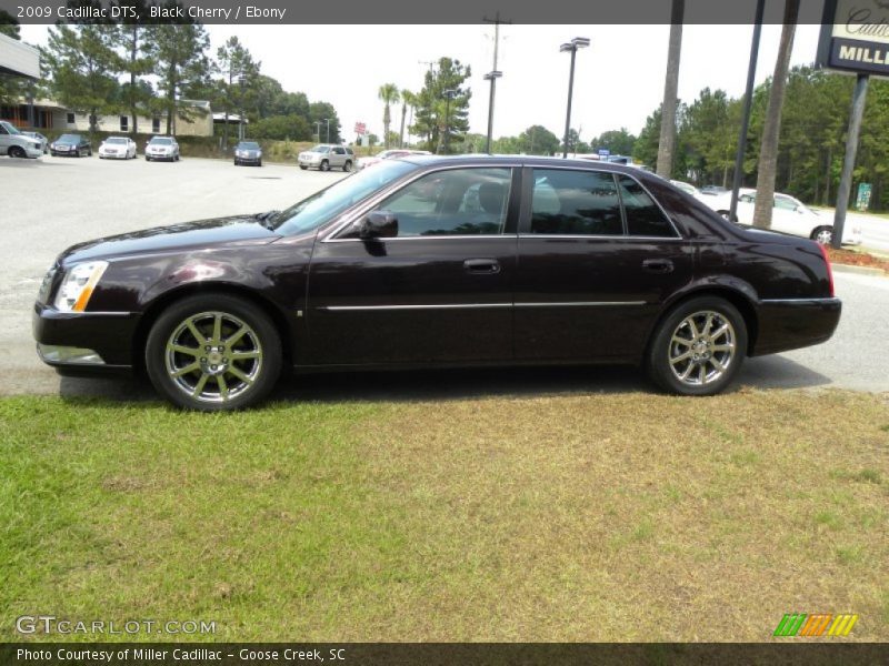 Black Cherry / Ebony 2009 Cadillac DTS