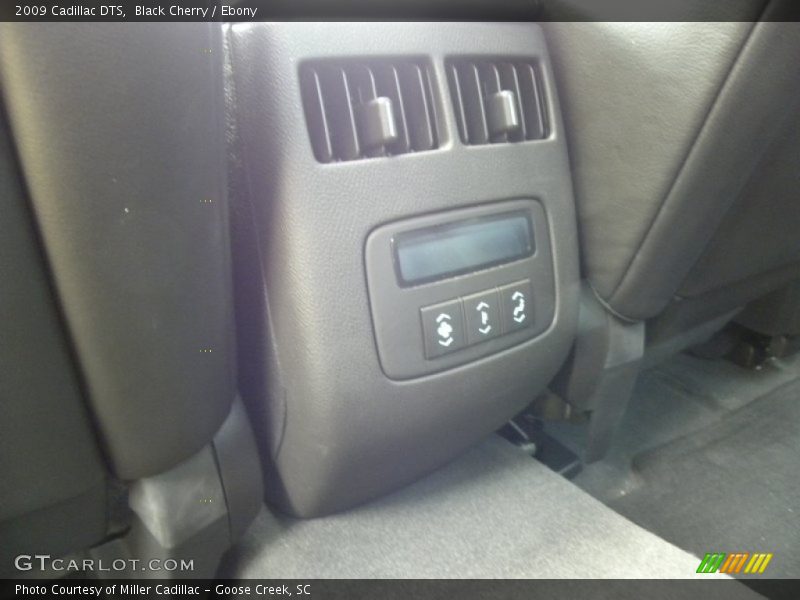 Black Cherry / Ebony 2009 Cadillac DTS