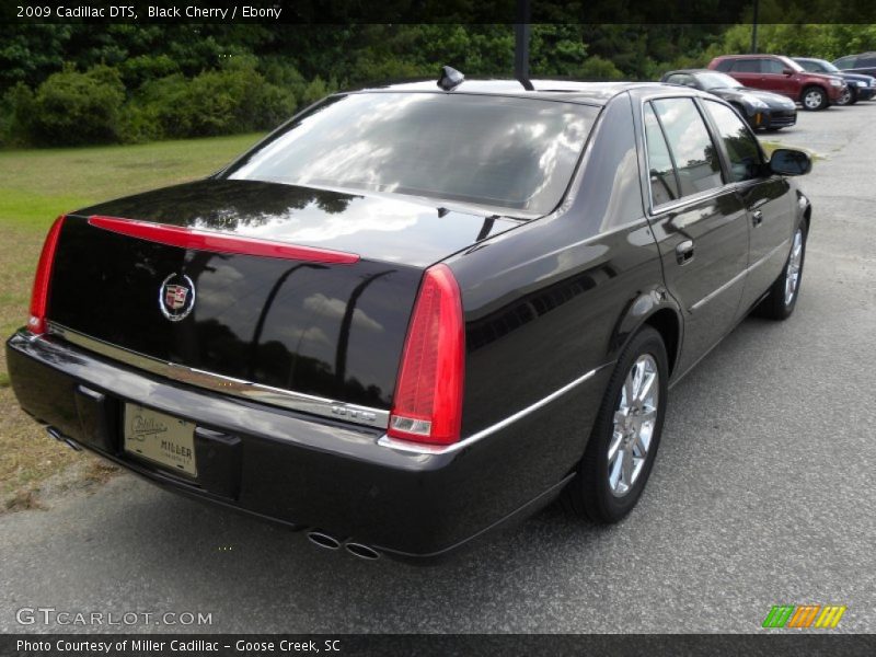 Black Cherry / Ebony 2009 Cadillac DTS