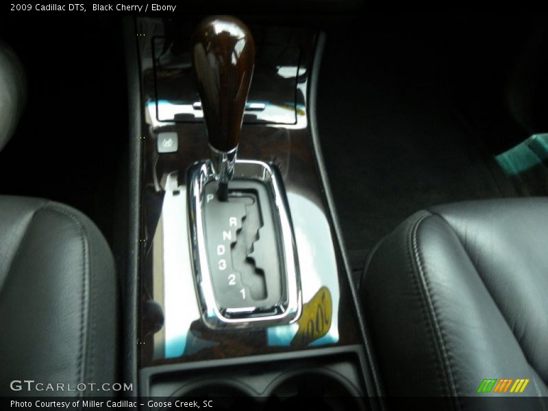 Black Cherry / Ebony 2009 Cadillac DTS