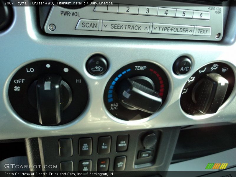 Titanium Metallic / Dark Charcoal 2007 Toyota FJ Cruiser 4WD