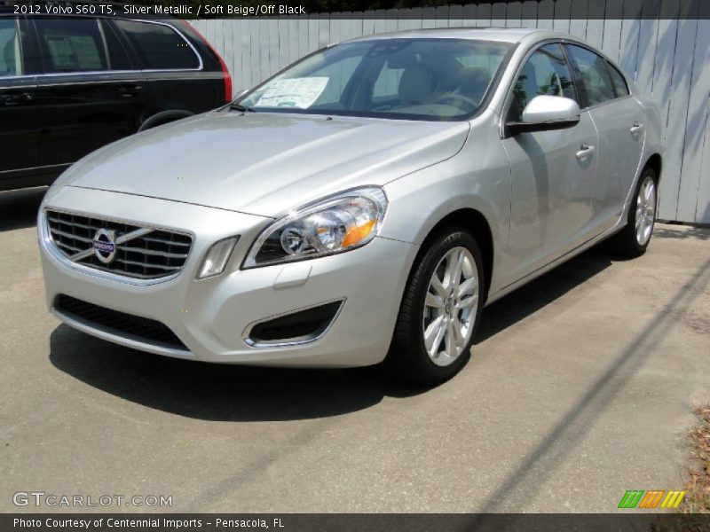 Front 3/4 View of 2012 S60 T5