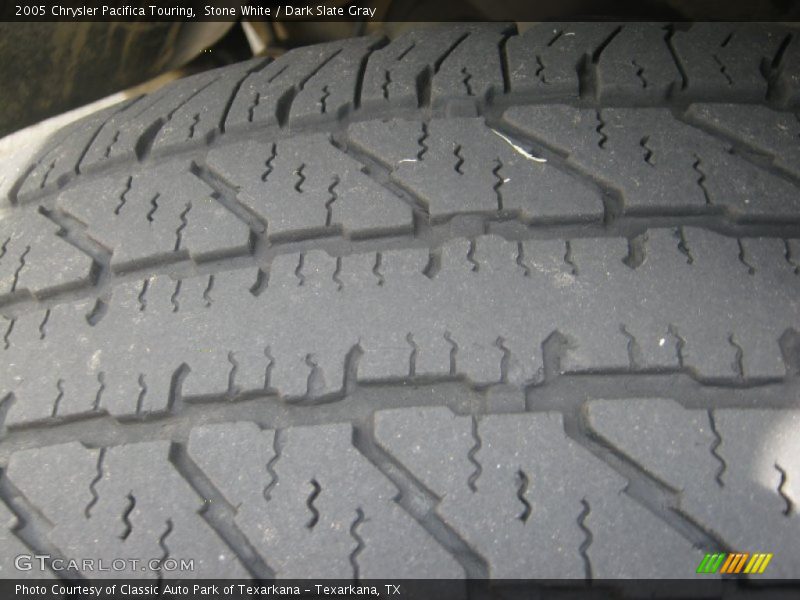 Stone White / Dark Slate Gray 2005 Chrysler Pacifica Touring