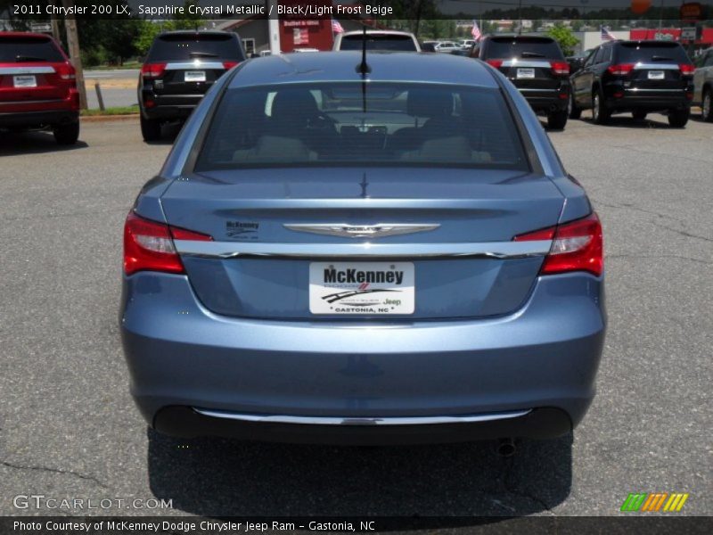 Sapphire Crystal Metallic / Black/Light Frost Beige 2011 Chrysler 200 LX