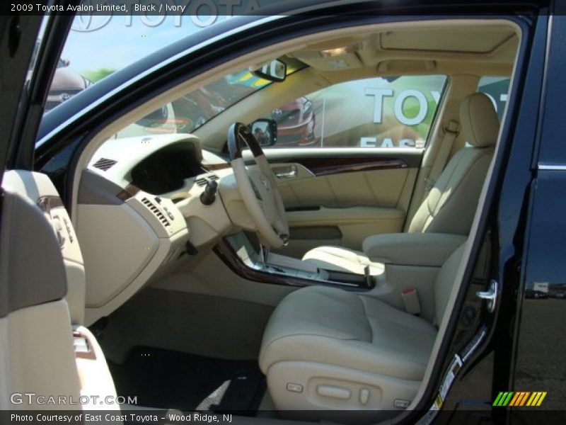 Black / Ivory 2009 Toyota Avalon Limited
